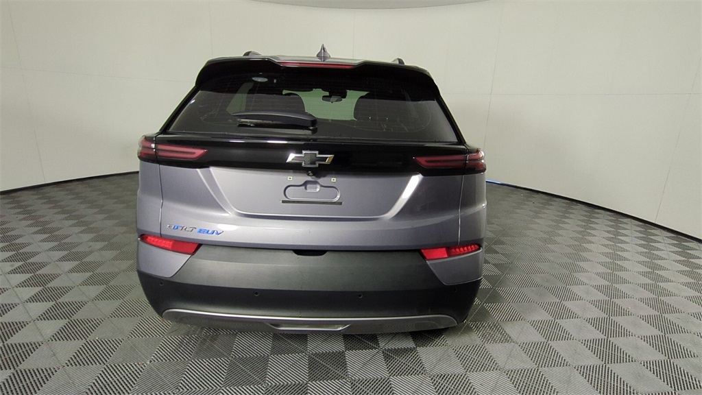 Vehicle image 6 of 32