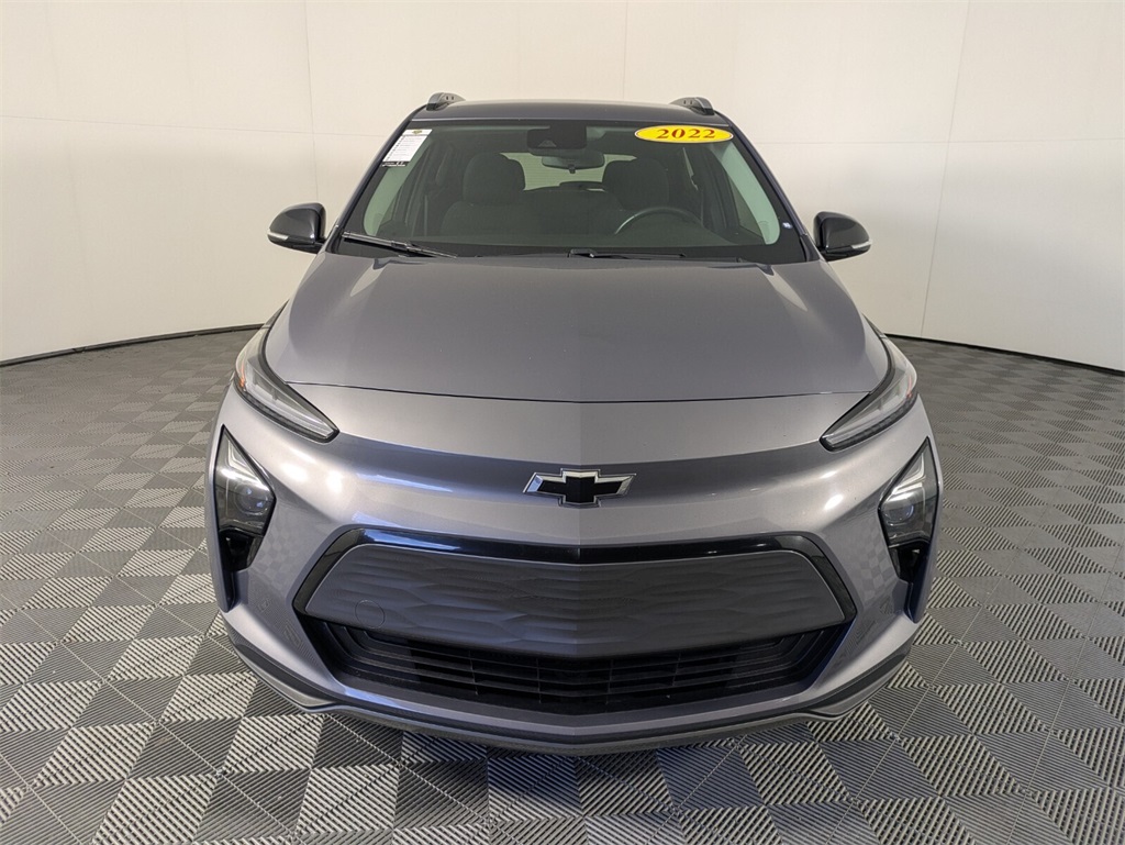 Vehicle image 2 of 32