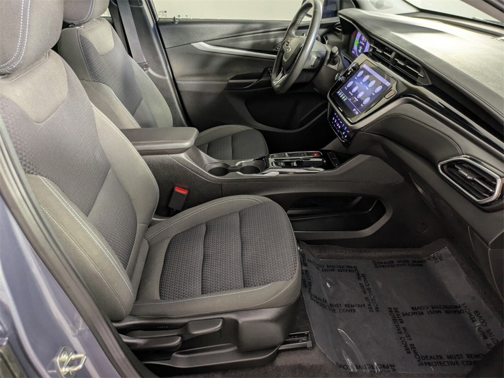 Vehicle image 19 of 32