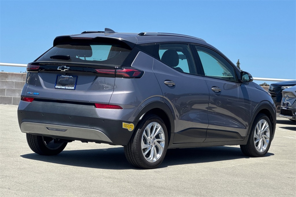 Vehicle image 5 of 37