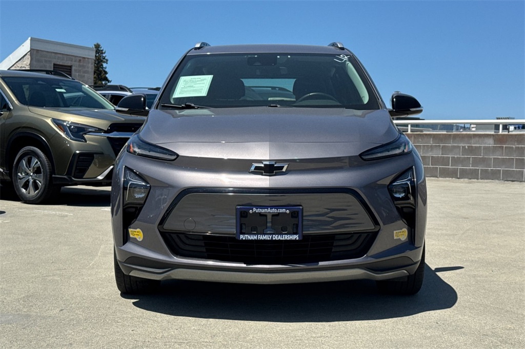 Vehicle image 2 of 37