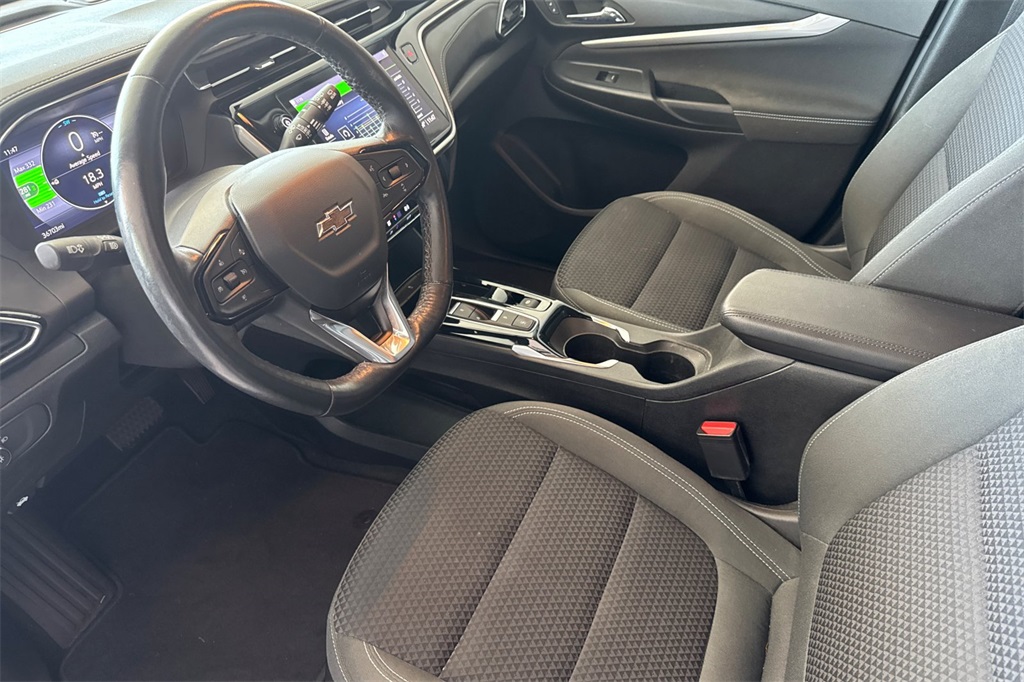 Vehicle image 28 of 37