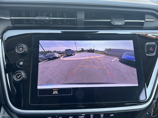 Vehicle image 22 of 32