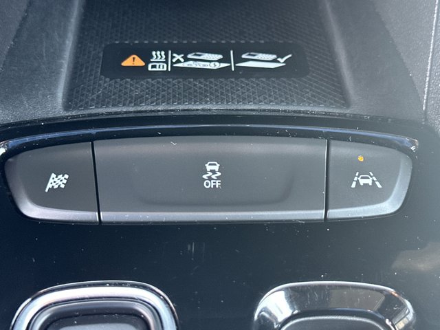 Vehicle image 21 of 32