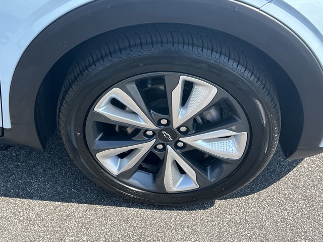 Vehicle image 9 of 32