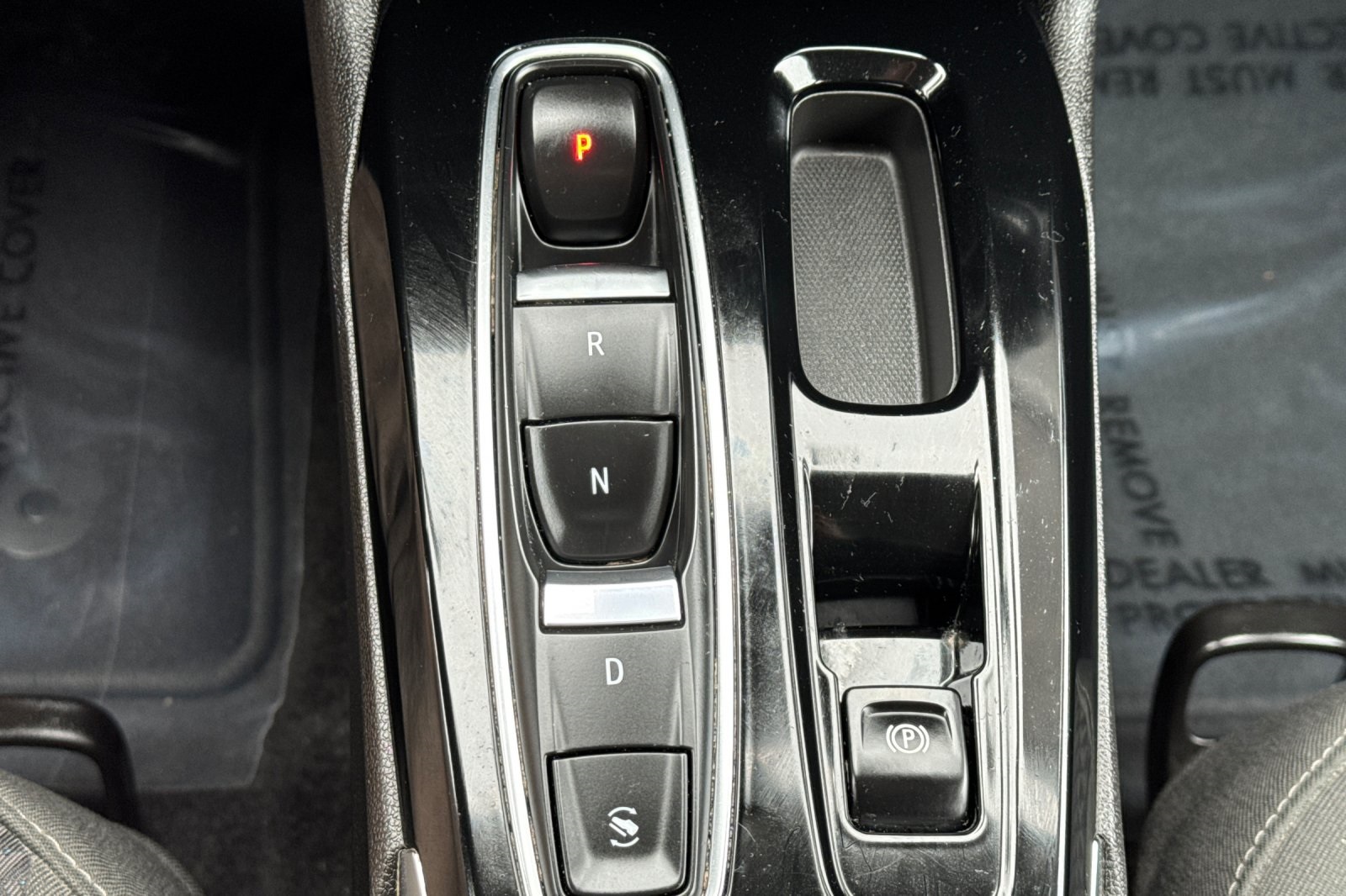 Vehicle image 23 of 33
