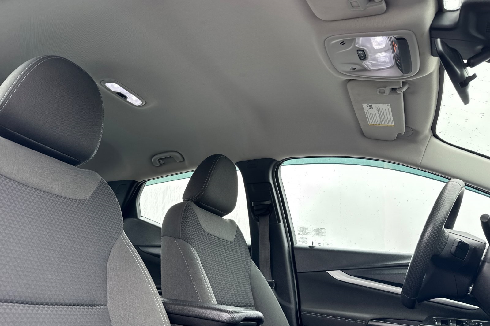 Vehicle image 19 of 33