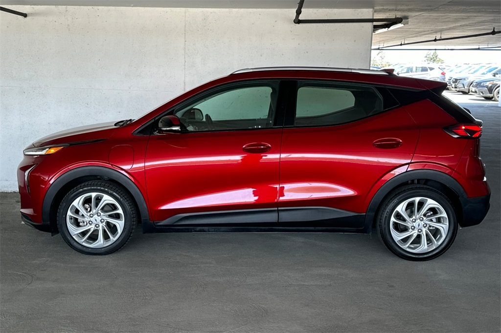 Vehicle image 8 of 31