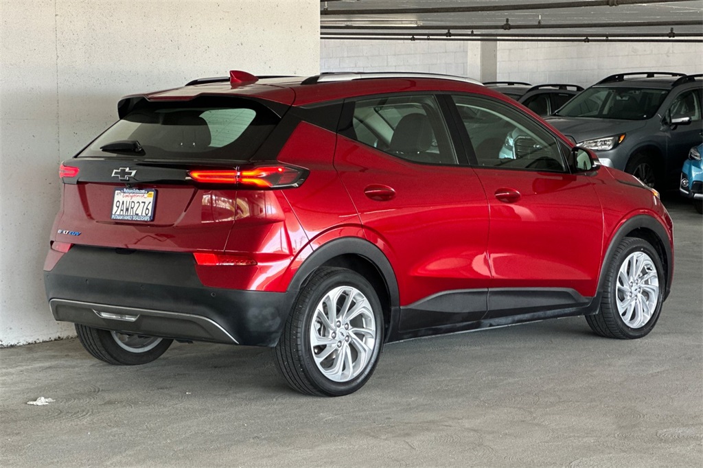Vehicle image 5 of 31