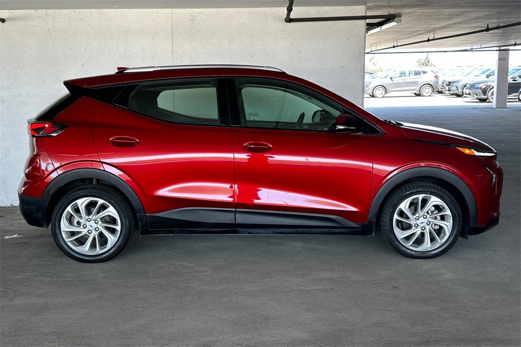 Vehicle image 4 of 31
