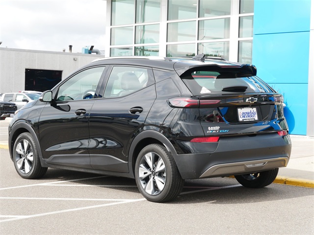 Vehicle image 9 of 26