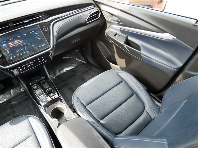 Vehicle image 12 of 26