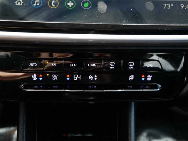 Vehicle image 18 of 26