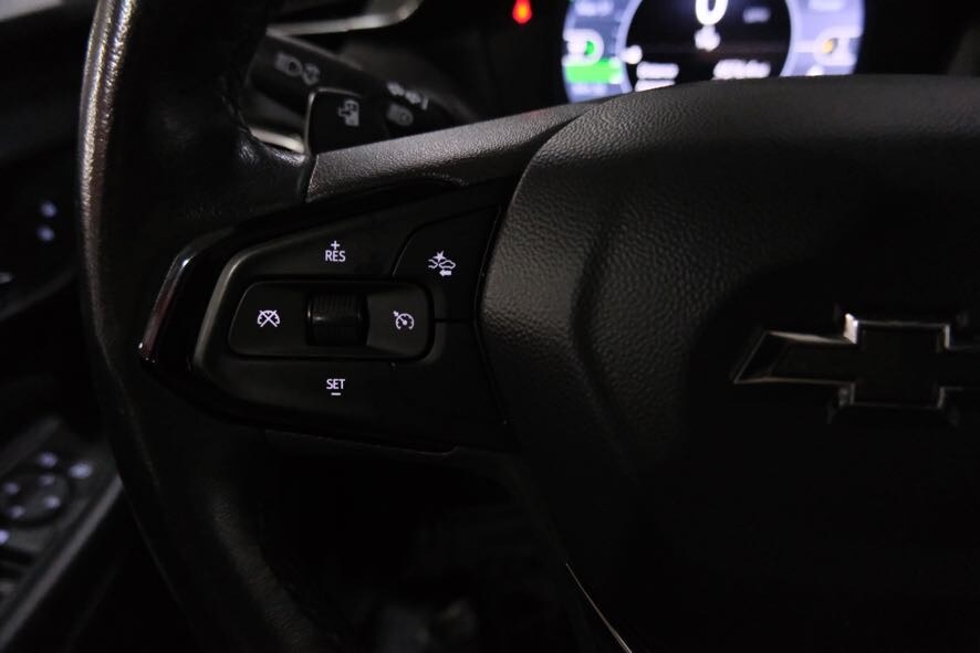Vehicle image 34 of 38