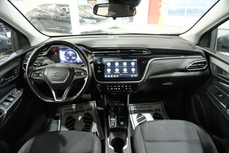 Vehicle image 24 of 38