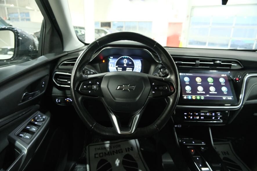 Vehicle image 28 of 38