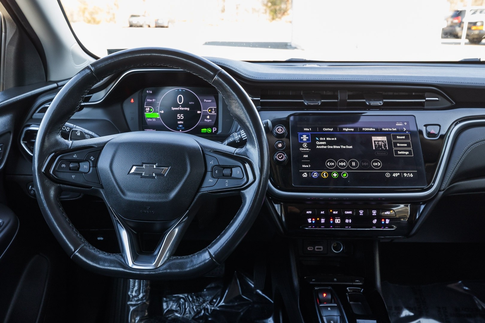 Vehicle image 14 of 25