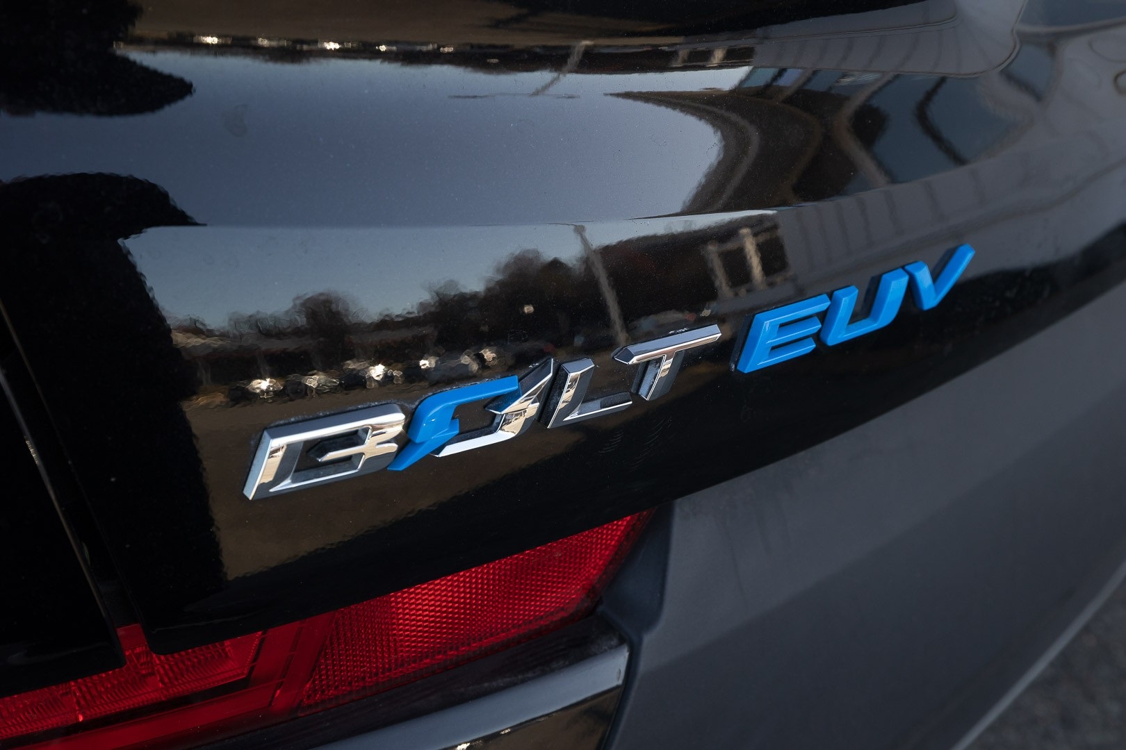 Vehicle image 12 of 25
