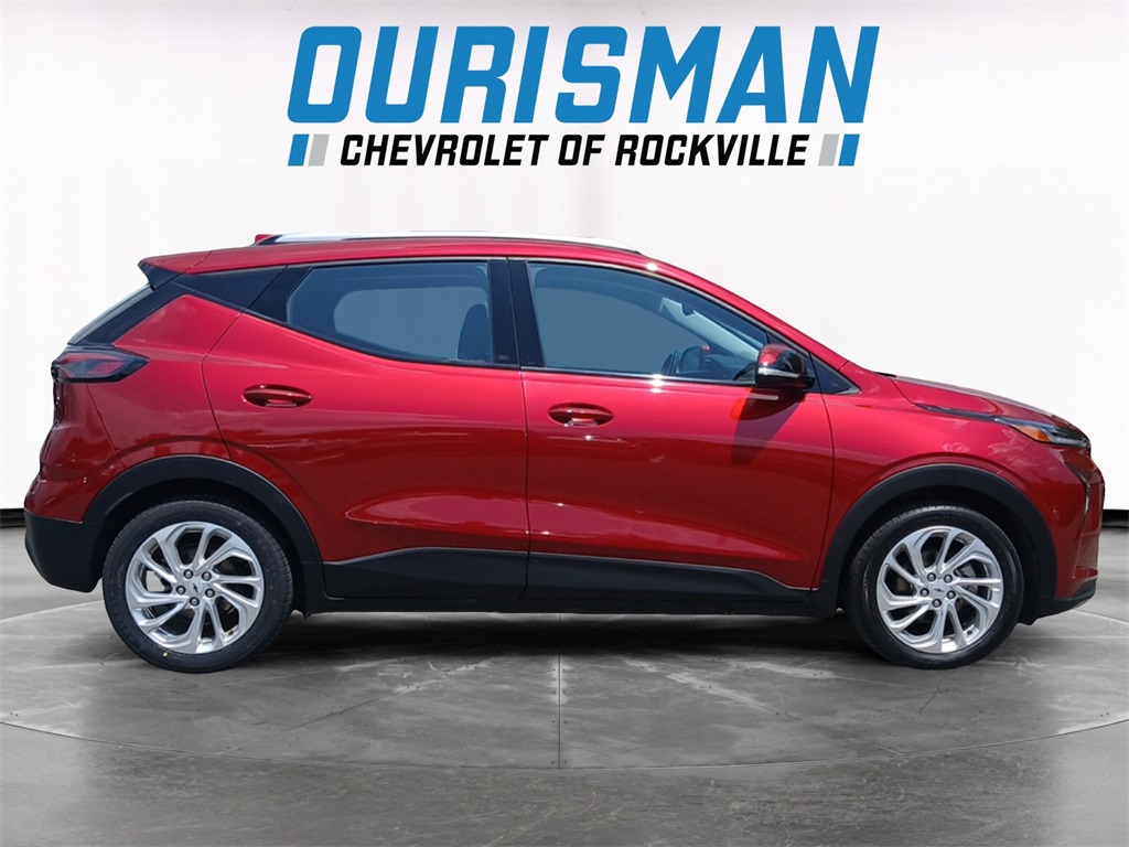 Vehicle image 4 of 21