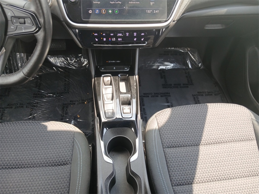 Vehicle image 17 of 21