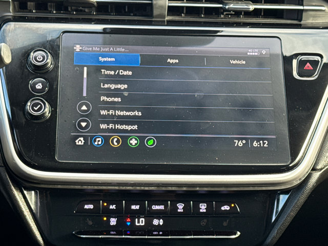 Vehicle image 20 of 32