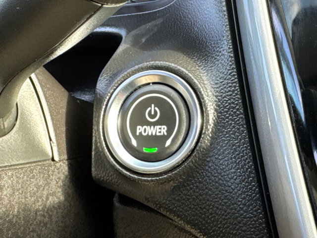 Vehicle image 26 of 32