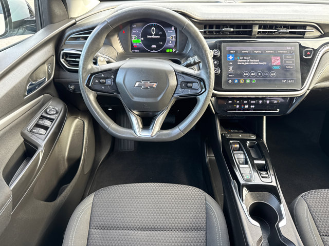Vehicle image 17 of 32
