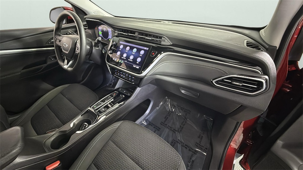 Vehicle image 24 of 32