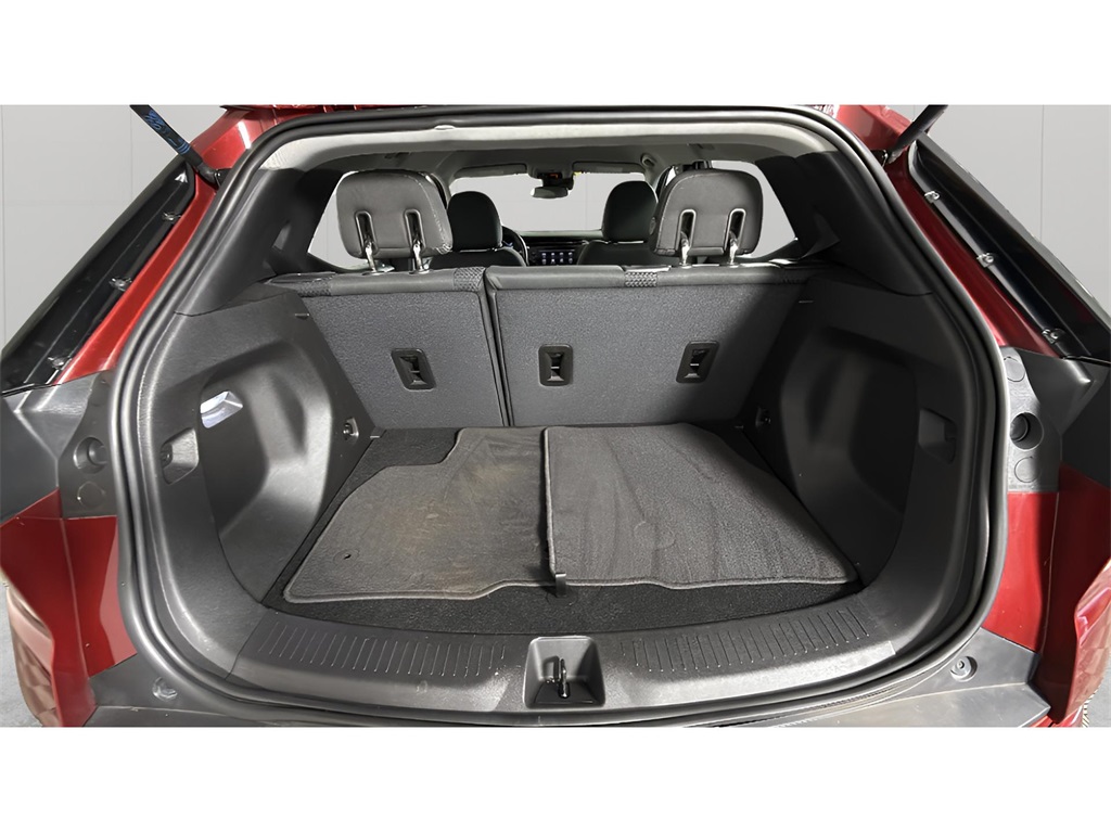 Vehicle image 19 of 32