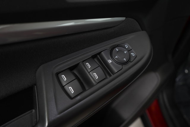Vehicle image 18 of 31