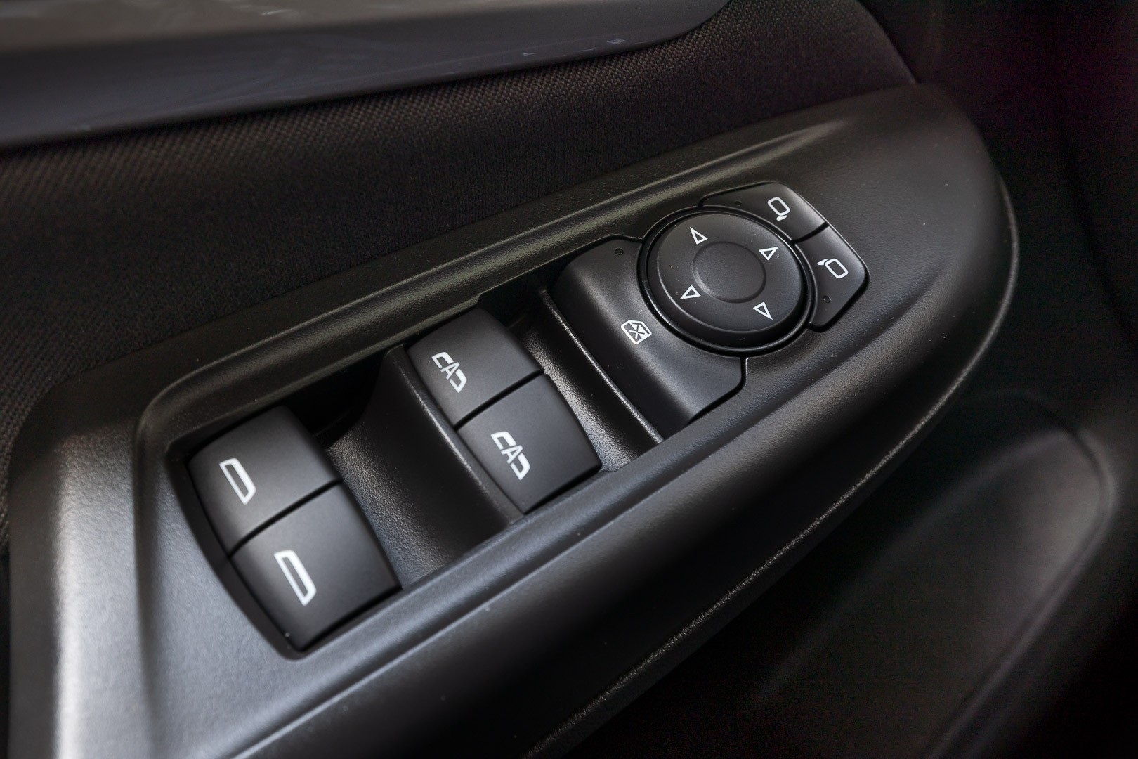 Vehicle image 24 of 25
