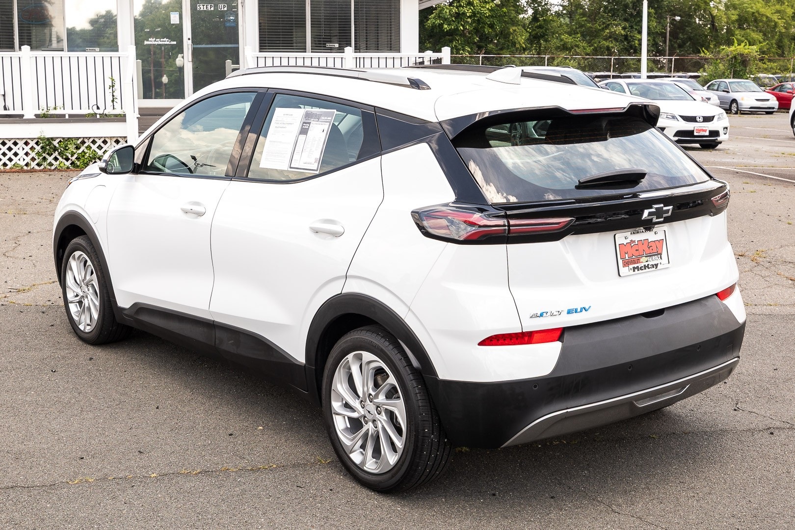 Vehicle image 7 of 25