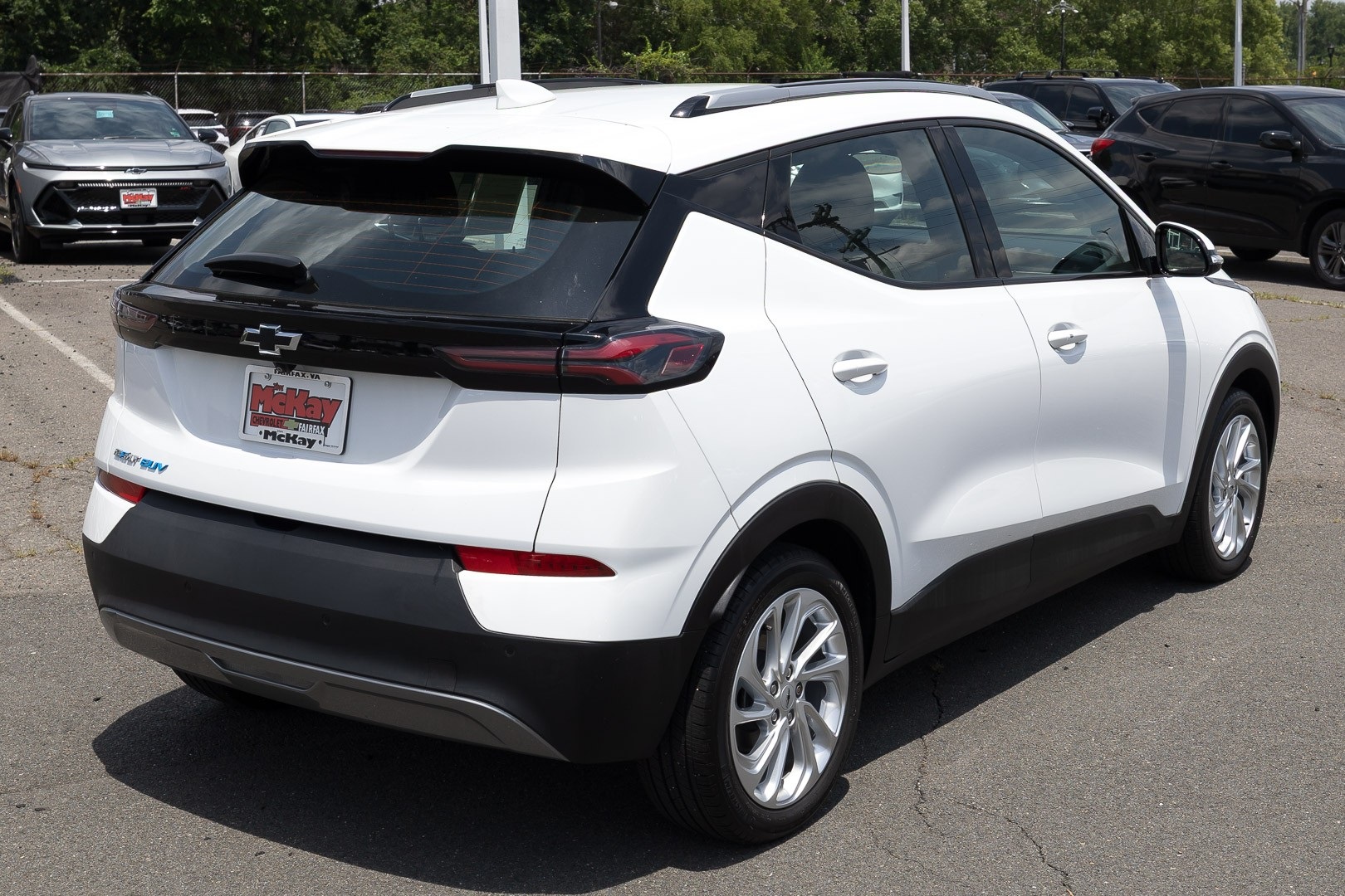 Vehicle image 5 of 25