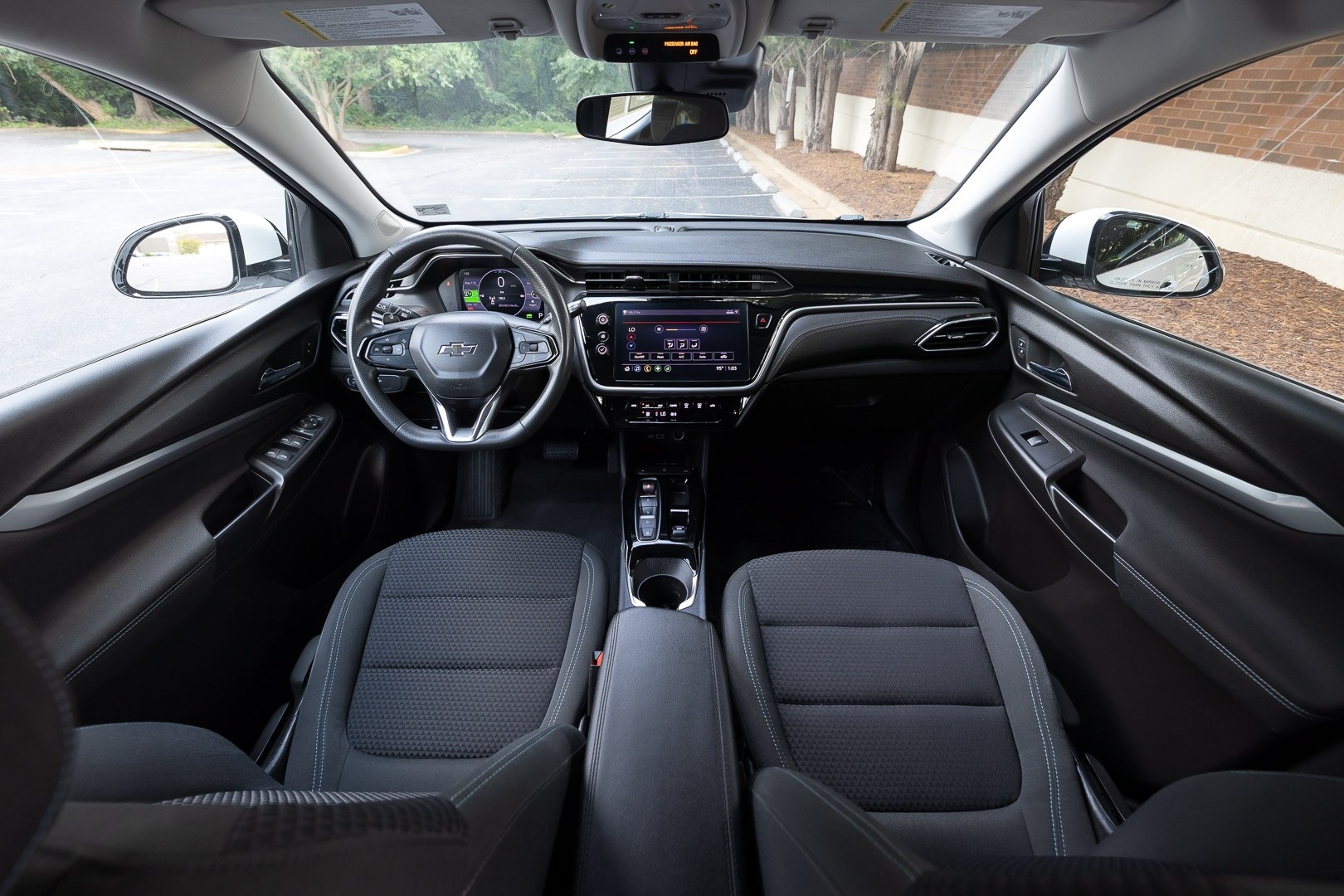 Vehicle image 14 of 25