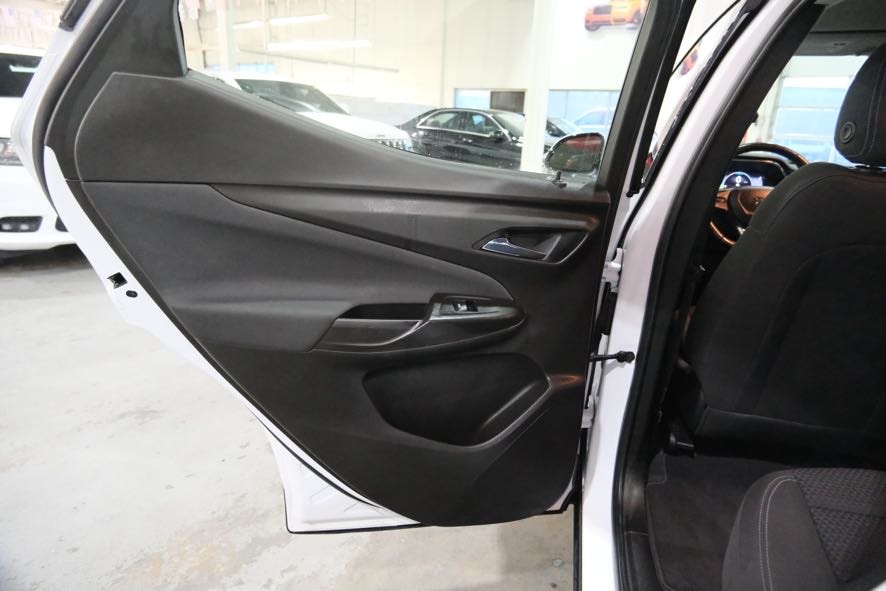 Vehicle image 20 of 39