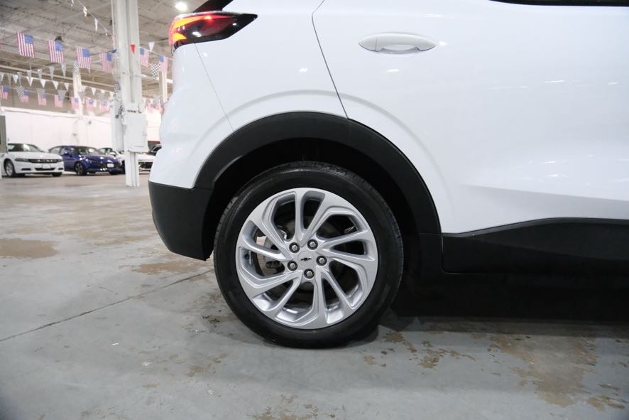 Vehicle image 12 of 39