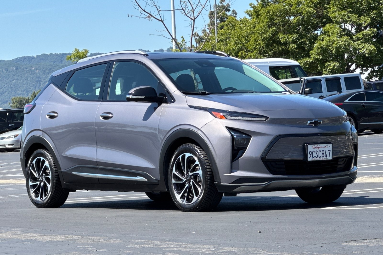 Vehicle image 4 of 53