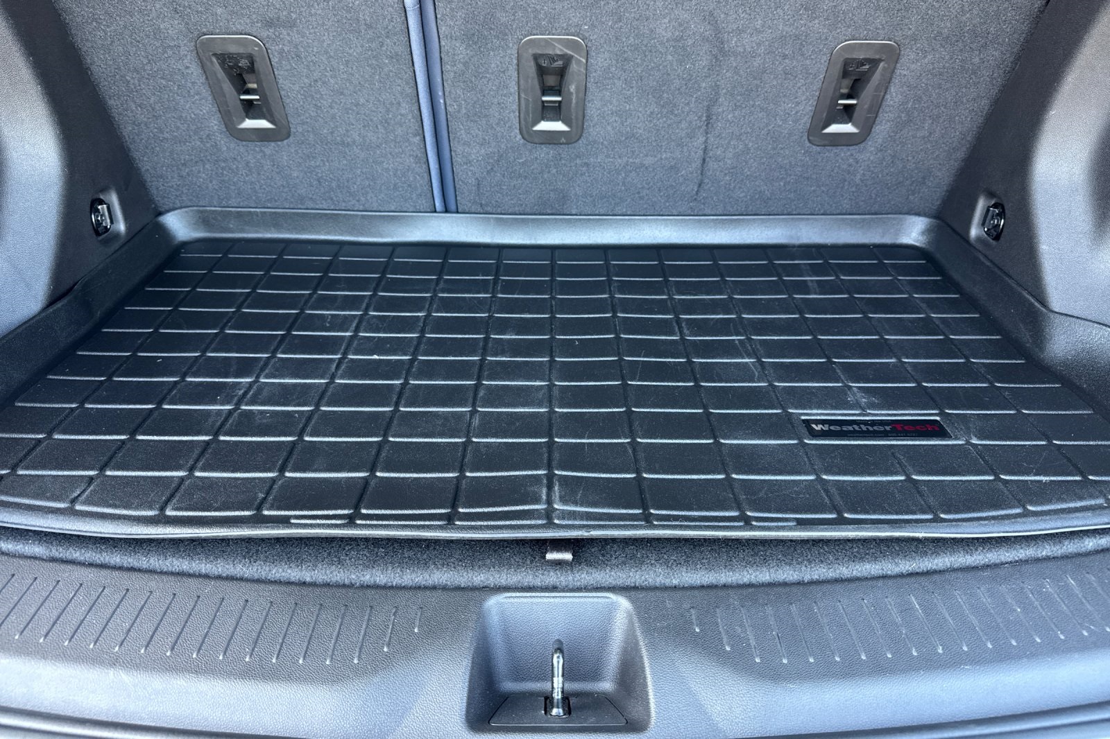 Vehicle image 17 of 53