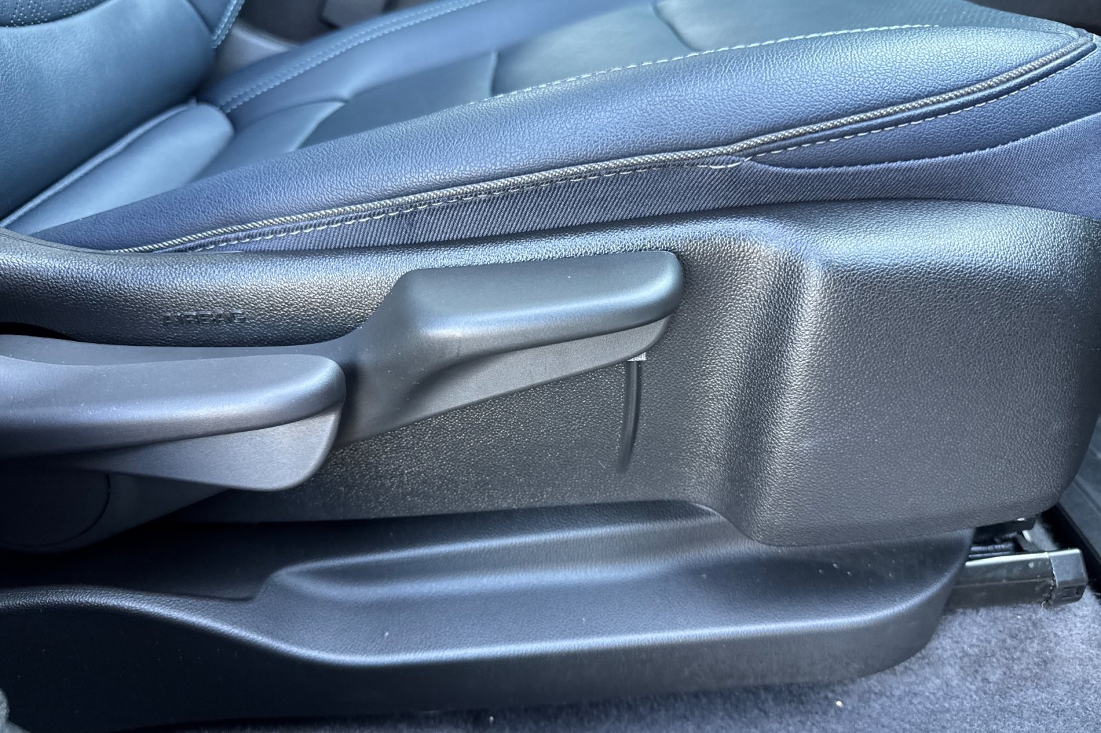 Vehicle image 23 of 53