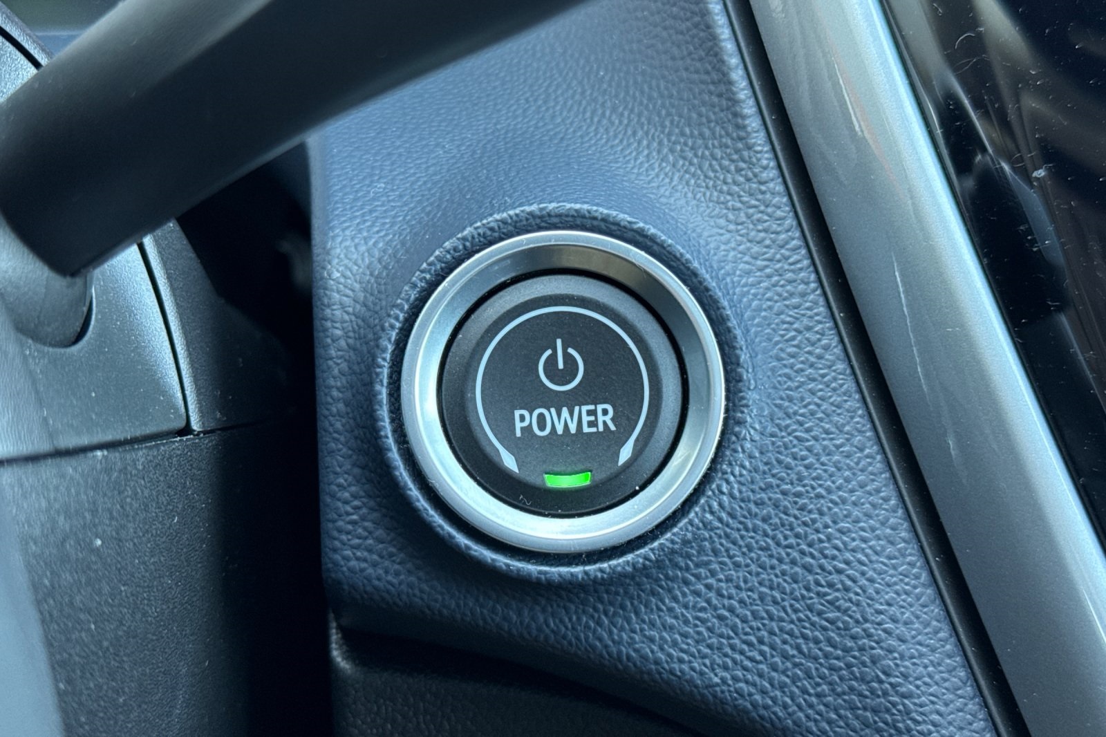 Vehicle image 34 of 53