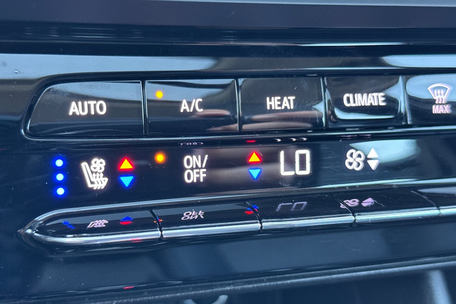 Vehicle image 29 of 53