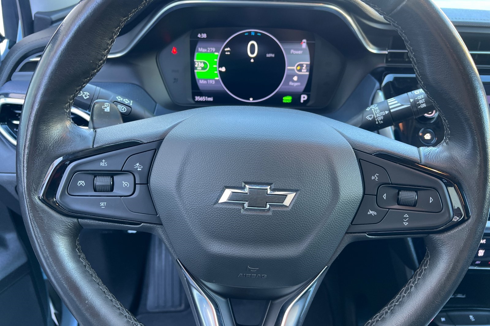 Vehicle image 18 of 38