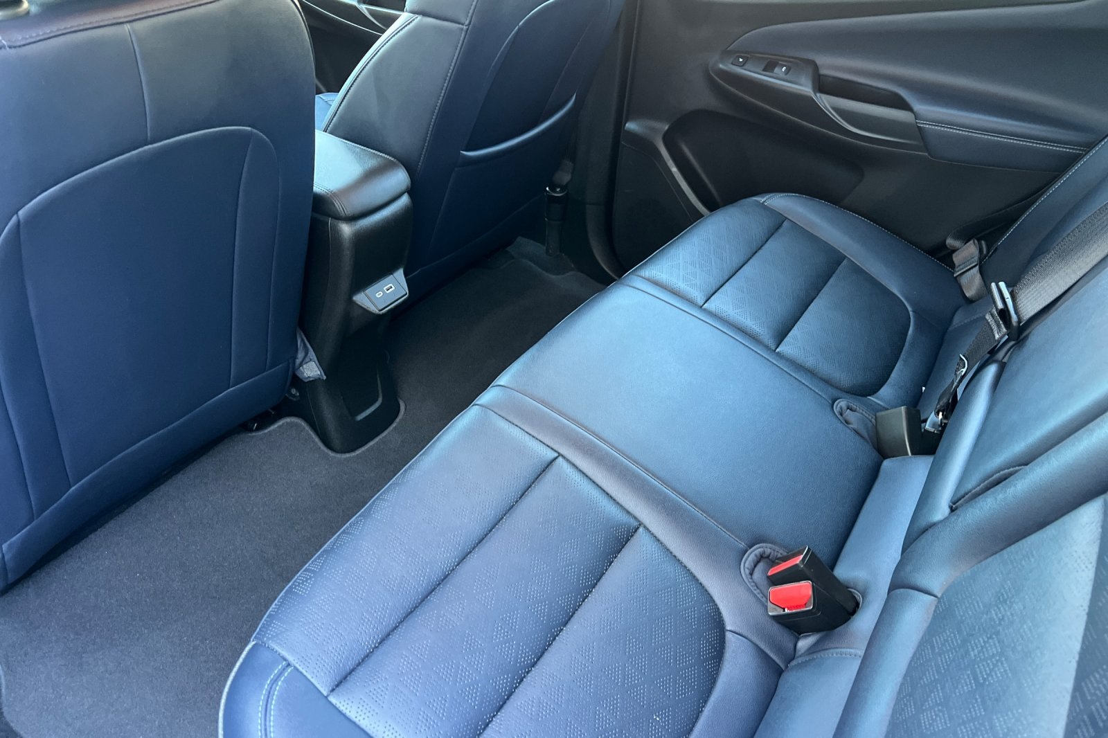 Vehicle image 14 of 38