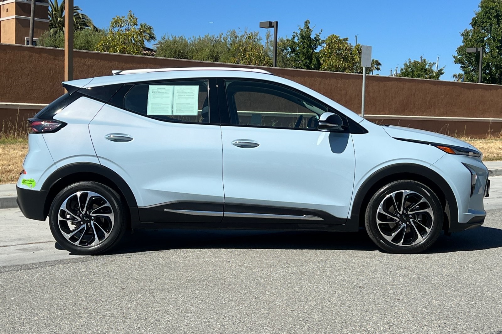 Vehicle image 5 of 38