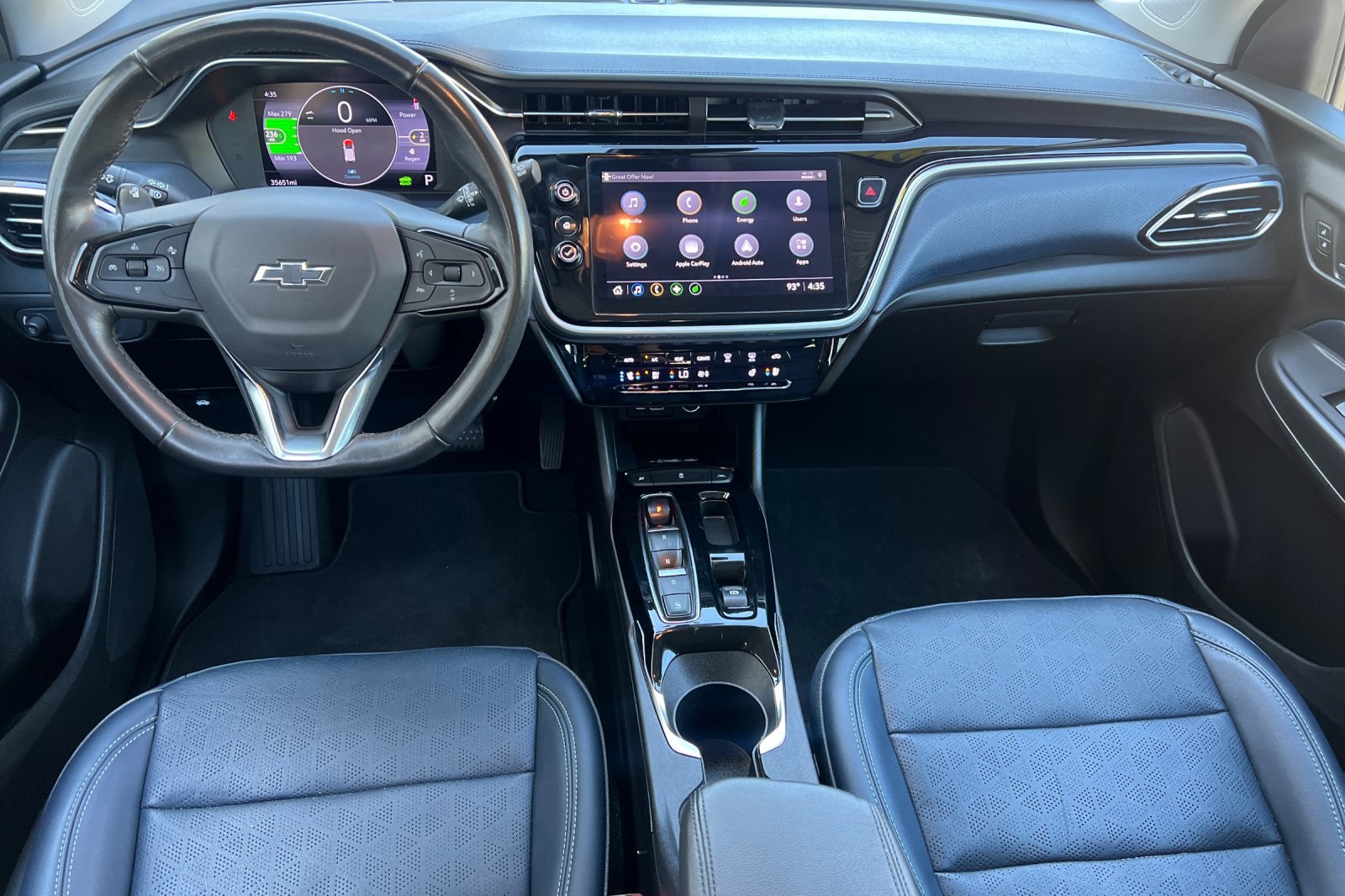 Vehicle image 17 of 38
