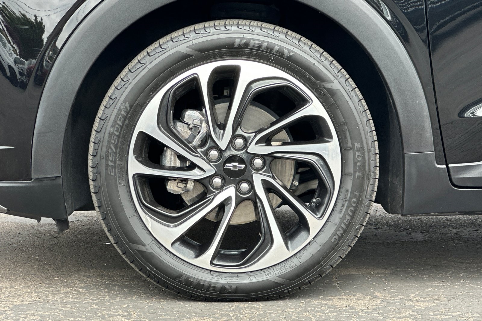 Vehicle image 11 of 40