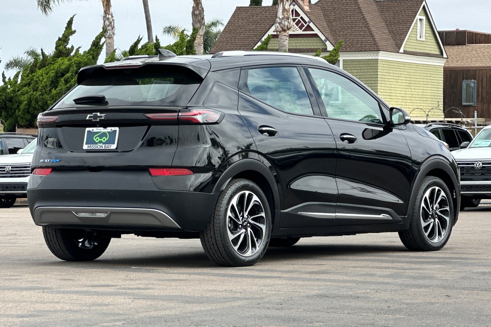 Vehicle image 6 of 40