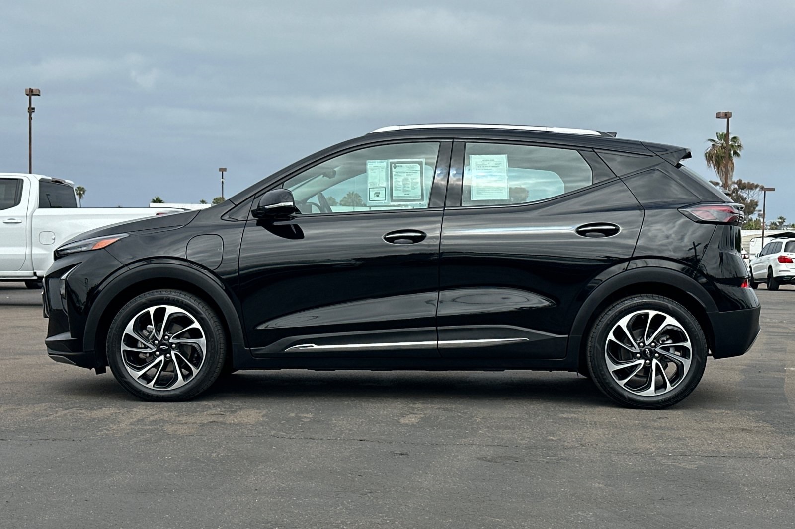 Vehicle image 9 of 40