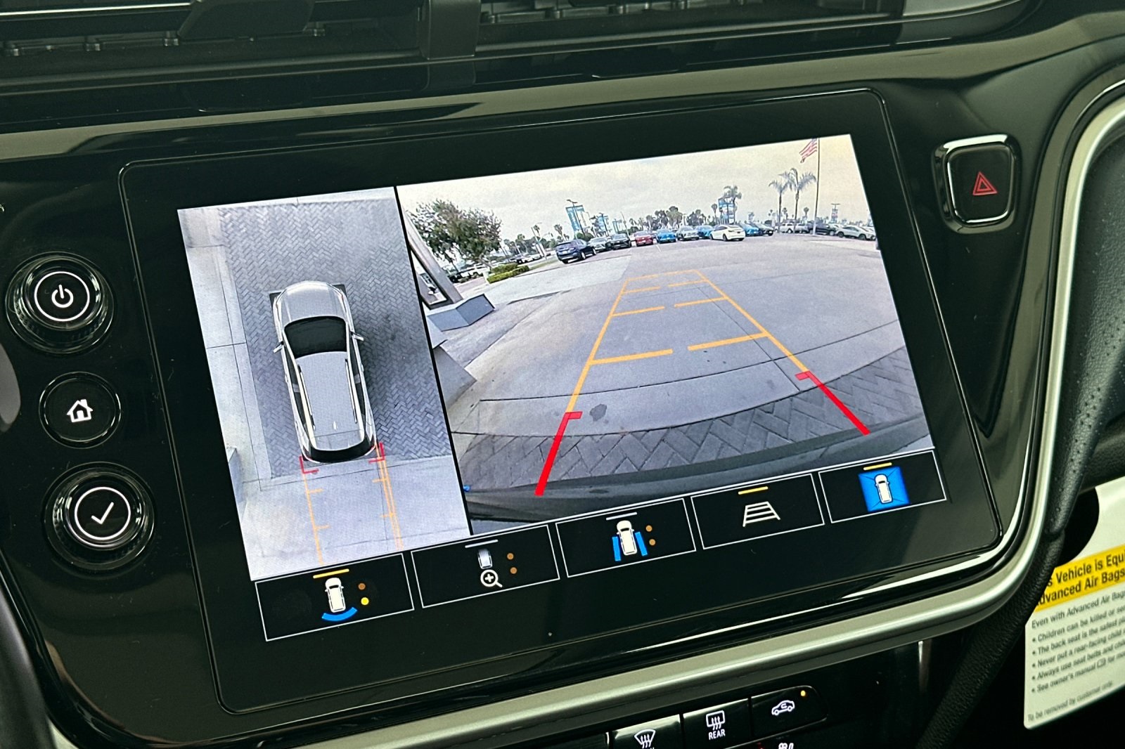 Vehicle image 23 of 40