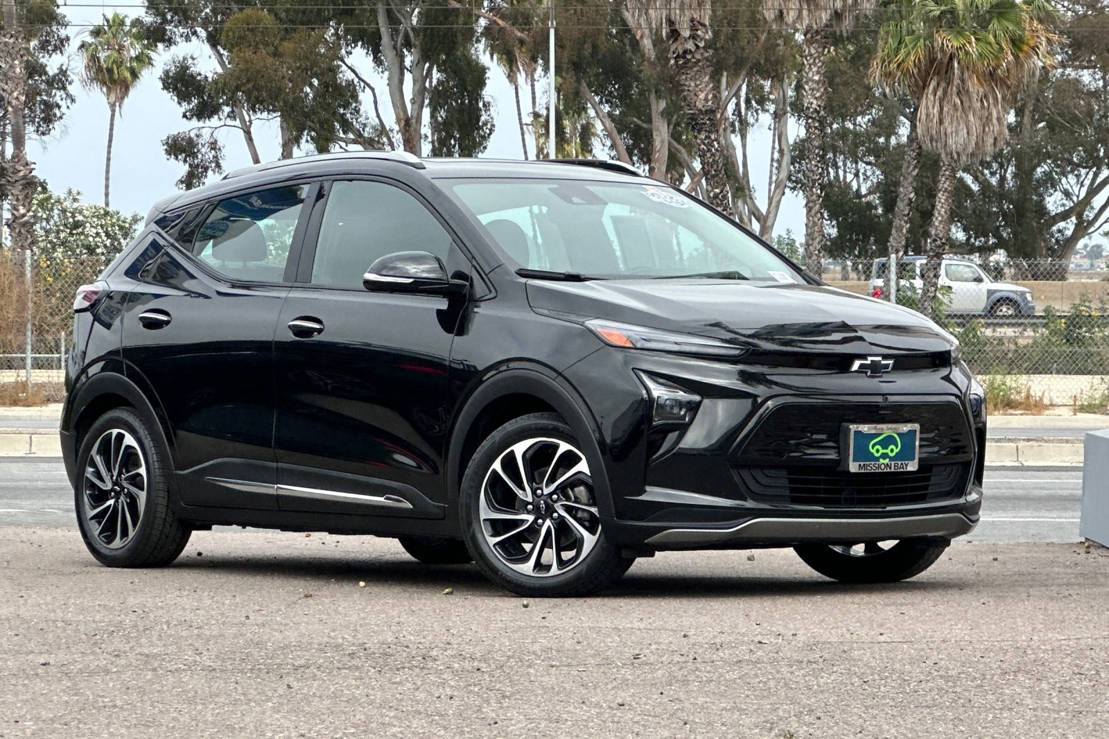 Vehicle image 4 of 40